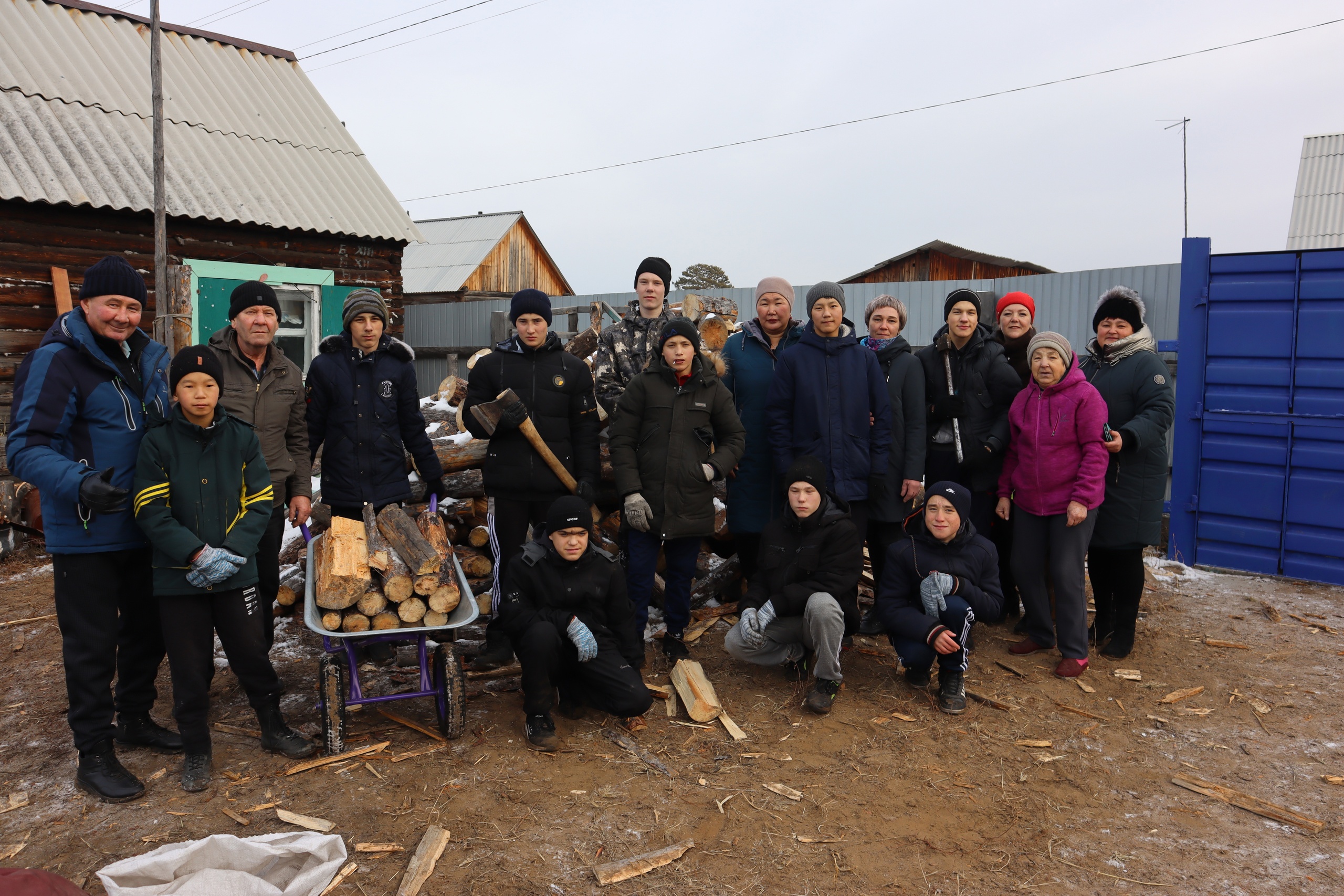 Акция в поддержку семьи участников СВО «Частичка тепла».